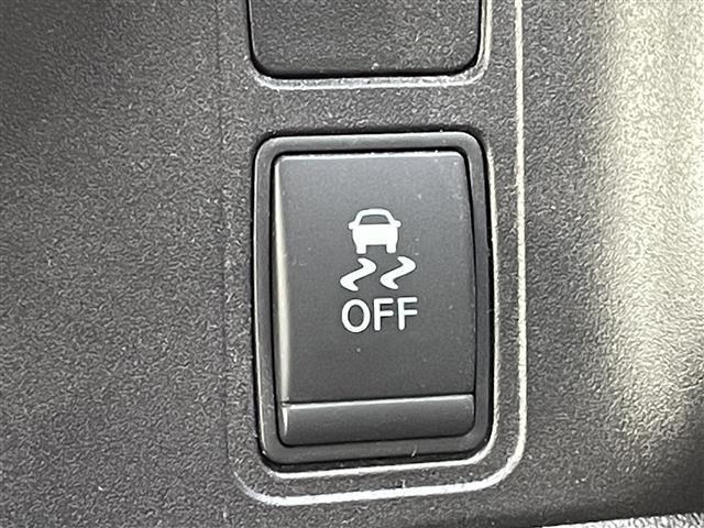 セレナ ハイウェイスター Vセレクション 純正9型SDナビ(フルセグTV/CD/DVD/BT) エマージェンシーブレーキ 後席フリップダウンモニター 両側電動 クルコン ドラレコ ETC 純正LED 純正アルミホイール プッシュスタート(23枚目)