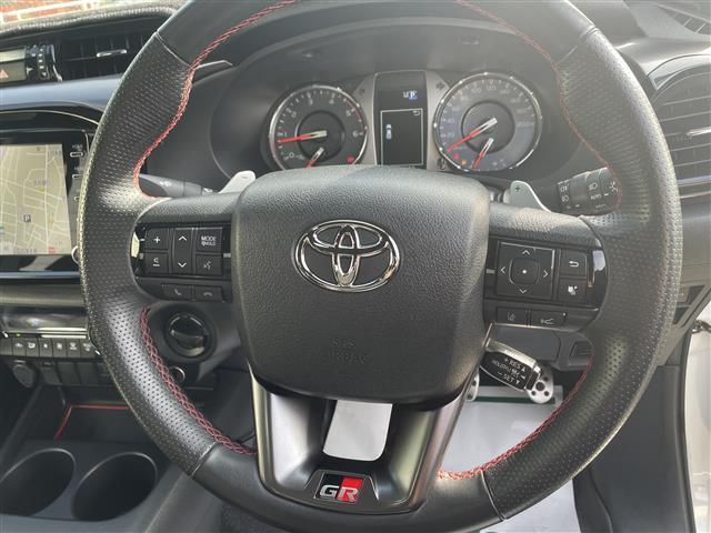 ハイラックス Z GRスポーツ(9枚目)