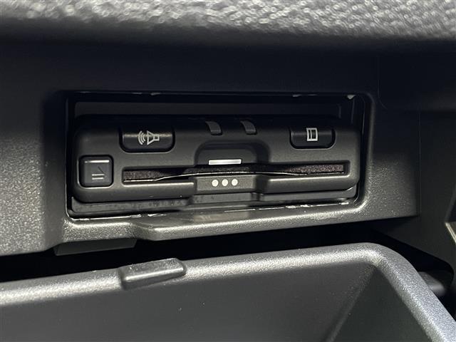 セレナ ハイウェイスターV 純正7型SDナビ(フルセグTV/CD/DVD/BT) アラウンドビューモニター フリップダウンモニター クルーズコントロール エマージェンシーブレーキ コーナーセンサー BSM 両側パワスラ(9枚目)