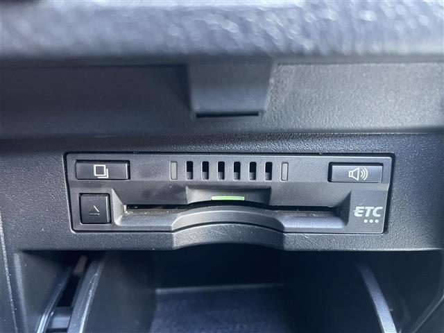 ヴェルファイア 2.5Z Gエディション 純正10型SDナビ(フルセグTV/CD/DVD/BT/HDMI)モデリスタエアロ(F.S.R)バックカメラ 後席フリップダウンモニター プリクラッシュセーフティー コーナーセンサー 電動リア 両側電動(9枚目)