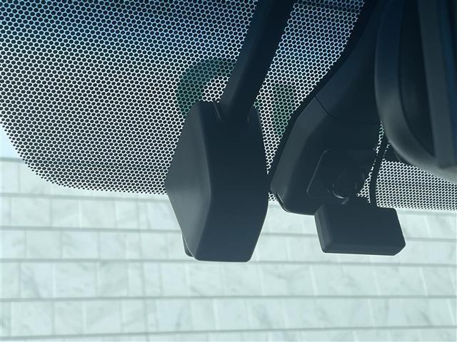 ヴェルファイア 2.5Z Gエディション 純正10型SDナビ(フルセグTV/CD/DVD/BT/HDMI)モデリスタエアロ(F.S.R)バックカメラ 後席フリップダウンモニター プリクラッシュセーフティー コーナーセンサー 電動リア 両側電動(24枚目)