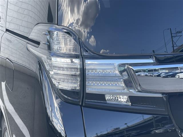 ヴェルファイア 2.5Z Gエディション 純正10型SDナビ(フルセグTV/CD/DVD/BT/HDMI)モデリスタエアロ(F.S.R)バックカメラ 後席フリップダウンモニター プリクラッシュセーフティー コーナーセンサー 電動リア 両側電動(40枚目)