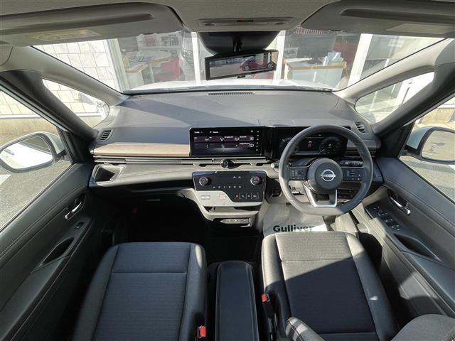 セレナ e-パワー ハイウェイスターV 純正12.3型ディスプレイナビ(フルセグTV/BT) アラウンドビューモニター フリップダウン後席モニター プロパイロット エマージェンシーブレーキ コーナーセンサー BSM 両側パワスラ ETC(3枚目)