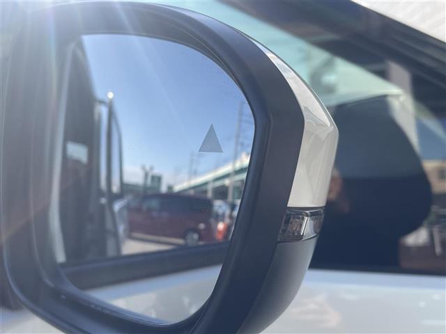 セレナ e-パワー ハイウェイスターV 純正12.3型ディスプレイナビ(フルセグTV/BT) アラウンドビューモニター フリップダウン後席モニター プロパイロット エマージェンシーブレーキ コーナーセンサー BSM 両側パワスラ ETC(23枚目)