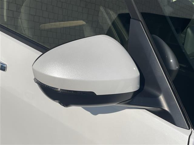 セレナ e-パワー ハイウェイスターV 純正12.3型ディスプレイナビ(フルセグTV/BT) アラウンドビューモニター フリップダウン後席モニター プロパイロット エマージェンシーブレーキ コーナーセンサー BSM 両側パワスラ ETC(43枚目)