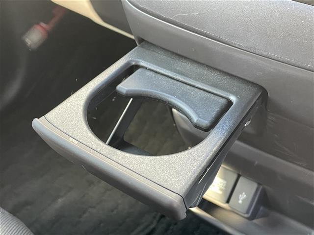 フリードハイブリッド ハイブリッド・Ｇホンダセンシング　純正９型ＳＤナビ（フルセグＴＶ／ＣＤ／ＤＶＤ／ＢＴ）後席フリップダウンモニター　バックカメラ　ホンダセンシング　コーナーセンサー　レーダークルコン　両側パワスラ　ＥＴＣ　シートヒーター（32枚目）