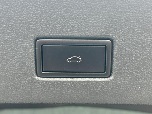 Ｔ－ロック ＴＤＩ　スポーツ　ワンオーナークルーズコントロール　純正ナビ　Ａｐｐｌｅｃａｒｐｌａｙ　フルセグＴＶ　バックカメラ　ＥＴＣ　２．０　前後ドラレコ　純正１８インチＡＷ　パドルシフト　純正フロアマット　スマートキー（28枚目）