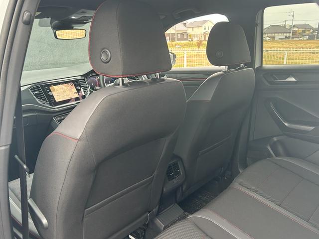 Ｔ－ロック ＴＤＩ　スポーツ　ワンオーナークルーズコントロール　純正ナビ　Ａｐｐｌｅｃａｒｐｌａｙ　フルセグＴＶ　バックカメラ　ＥＴＣ　２．０　前後ドラレコ　純正１８インチＡＷ　パドルシフト　純正フロアマット　スマートキー（38枚目）