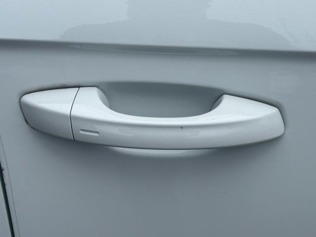 Ｔ－ロック ＴＤＩ　スポーツ　ワンオーナークルーズコントロール　純正ナビ　Ａｐｐｌｅｃａｒｐｌａｙ　フルセグＴＶ　バックカメラ　ＥＴＣ　２．０　前後ドラレコ　純正１８インチＡＷ　パドルシフト　純正フロアマット　スマートキー（54枚目）