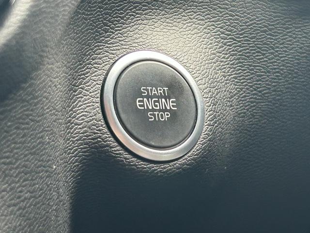 ＸＣ４０ Ｔ４　ＡＷＤ　Ｒデザイン　純正ナビ　地デジ　ＣＤ　ＤＶＤ　ＢＴ　Ａｐｐｌｅｃａｒｐｌａｙ　３６０°カメラ　ＥＴＣ　ＡＣＣ　ＬＫＡ　ＢＳＭ　パワーシート　シートヒーター　ステアリングヒーター　パワーバックドア　ＬＥＤヘッドライト（24枚目）