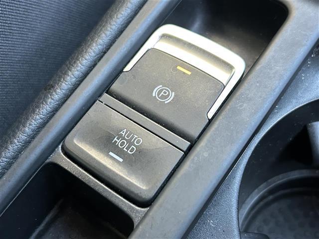 ゴルフＧＴＩ パフォーマンス　純正ナビ　アップルカープレイ　アンドロイドオート　ブルートゥース　フルセグＴＶ　Ｂカメラ　衝突軽減　レーンキープ　クルコン　ＢＳＭ　ドラレコ　ビルトインＥＴＣ　パドルシフト　純正１９インチＡＷ　禁煙車（22枚目）