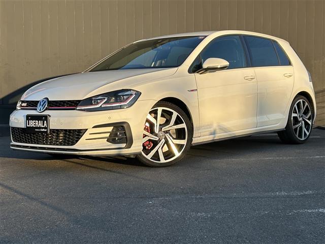 ゴルフＧＴＩ パフォーマンス　純正ナビ　アップルカープレイ　アンドロイドオート　ブルートゥース　フルセグＴＶ　Ｂカメラ　衝突軽減　レーンキープ　クルコン　ＢＳＭ　ドラレコ　ビルトインＥＴＣ　パドルシフト　純正１９インチＡＷ　禁煙車（33枚目）