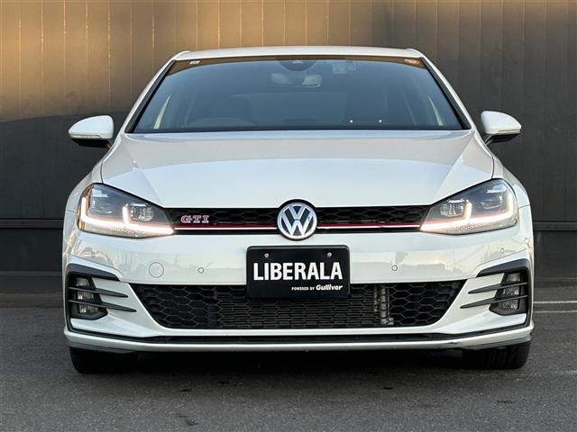 ゴルフＧＴＩ パフォーマンス　純正ナビ　アップルカープレイ　アンドロイドオート　ブルートゥース　フルセグＴＶ　Ｂカメラ　衝突軽減　レーンキープ　クルコン　ＢＳＭ　ドラレコ　ビルトインＥＴＣ　パドルシフト　純正１９インチＡＷ　禁煙車（34枚目）