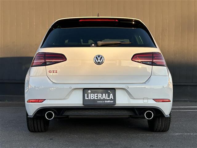 ゴルフＧＴＩ パフォーマンス　純正ナビ　アップルカープレイ　アンドロイドオート　ブルートゥース　フルセグＴＶ　Ｂカメラ　衝突軽減　レーンキープ　クルコン　ＢＳＭ　ドラレコ　ビルトインＥＴＣ　パドルシフト　純正１９インチＡＷ　禁煙車（39枚目）