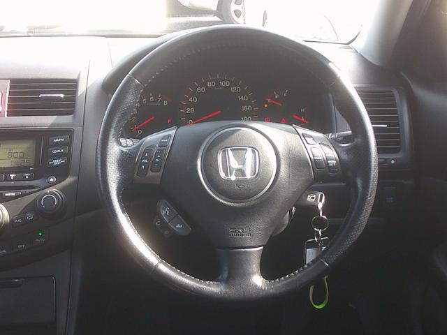 アコードワゴン タイプS 純正フルエアロ 車高調 ハーフレザーPWシート クルーズコントロール 純正電動コーナーポール HIDヘッドライト フォグ ETC キーレスキー 電動格納ウィンカードアミラー Rスポ 無限17インチAW(7枚目)