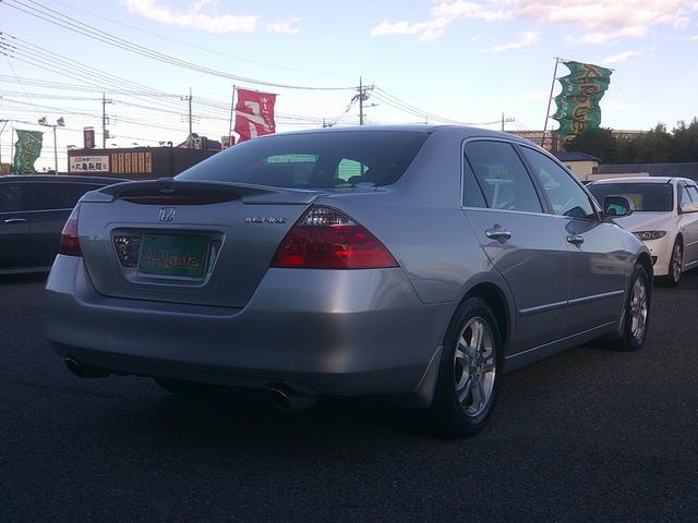 インスパイア 30TL 走行35.995km 黒革パワーシート HDDインターナビ バックカメラ付トランクスポイラー ETC スマートキー クルコン ウッドコンビH HID 電動格納ウィンカードアミラー 純正16インチAW(5枚目)