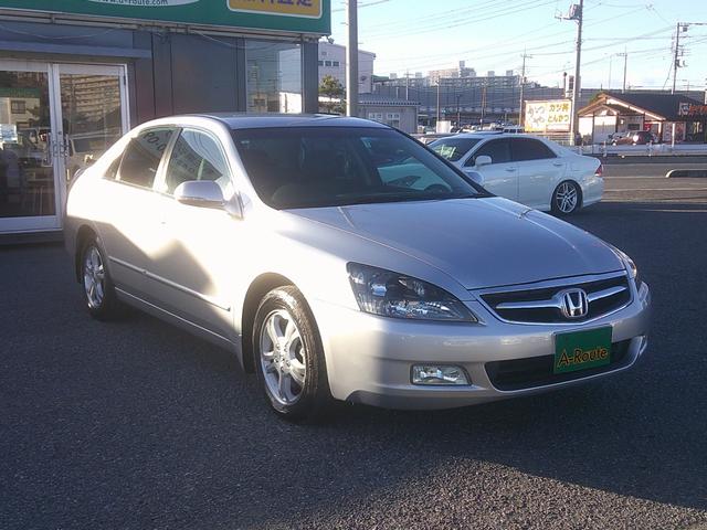 インスパイア 30TL 走行35.995km 黒革パワーシート HDDインターナビ バックカメラ付トランクスポイラー ETC スマートキー クルコン ウッドコンビH HID 電動格納ウィンカードアミラー 純正16インチAW(15枚目)