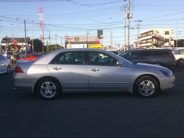 インスパイア 30TL 走行35.995km 黒革パワーシート HDDインターナビ バックカメラ付トランクスポイラー ETC スマートキー クルコン ウッドコンビH HID 電動格納ウィンカードアミラー 純正16インチAW(17枚目)