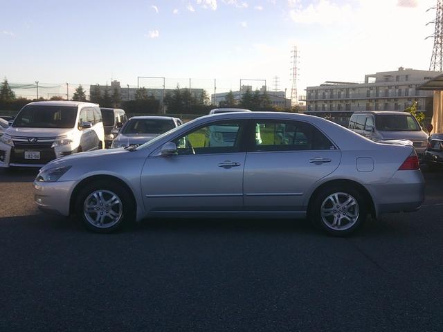 インスパイア 30TL 走行35.995km 黒革パワーシート HDDインターナビ バックカメラ付トランクスポイラー ETC スマートキー クルコン ウッドコンビH HID 電動格納ウィンカードアミラー 純正16インチAW(24枚目)