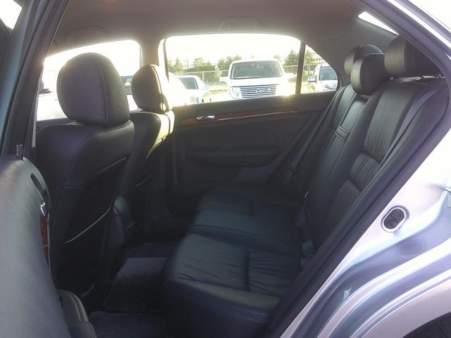 インスパイア 30TL 走行35.995km 黒革パワーシート HDDインターナビ バックカメラ付トランクスポイラー ETC スマートキー クルコン ウッドコンビH HID 電動格納ウィンカードアミラー 純正16インチAW(31枚目)