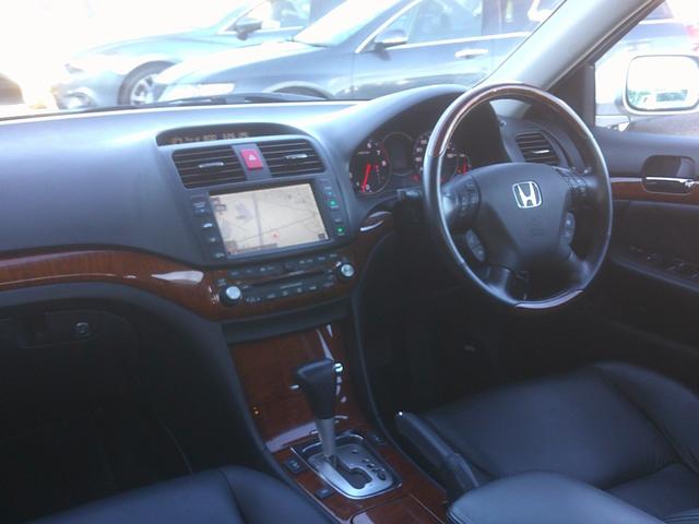 インスパイア 30TL 走行35.995km 黒革パワーシート HDDインターナビ バックカメラ付トランクスポイラー ETC スマートキー クルコン ウッドコンビH HID 電動格納ウィンカードアミラー 純正16インチAW(44枚目)