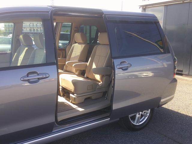 MPV スポーツ ワンオーナー 純正フルエアロ キセノンヘッドライト 両側パワースライドドア 純正電動コーナーポール ルーフスポイラー 電動格納ドアミラー キーレスキー フォグランプ 純正16インチアルミホイール(12枚目)