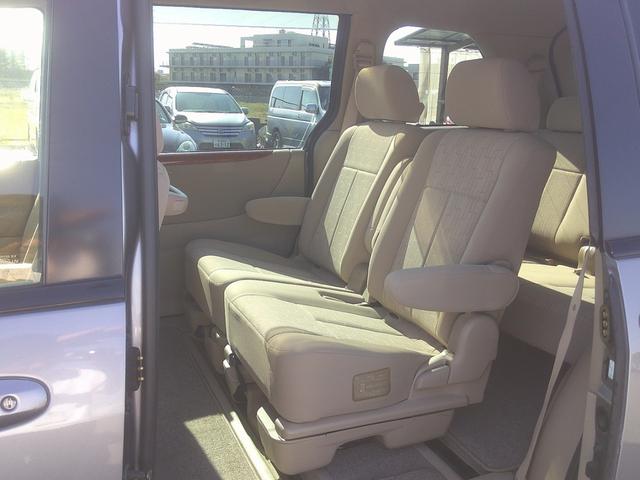 MPV スポーツ ワンオーナー 純正フルエアロ キセノンヘッドライト 両側パワースライドドア 純正電動コーナーポール ルーフスポイラー 電動格納ドアミラー キーレスキー フォグランプ 純正16インチアルミホイール(31枚目)