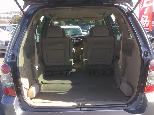 MPV スポーツ ワンオーナー 純正フルエアロ キセノンヘッドライト 両側パワースライドドア 純正電動コーナーポール ルーフスポイラー 電動格納ドアミラー キーレスキー フォグランプ 純正16インチアルミホイール(69枚目)