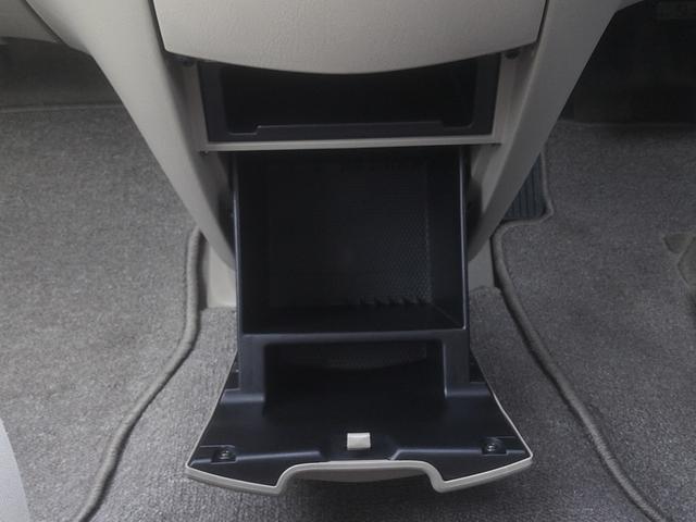 MPV スポーツ ワンオーナー 純正フルエアロ キセノンヘッドライト 両側パワースライドドア 純正電動コーナーポール ルーフスポイラー 電動格納ドアミラー キーレスキー フォグランプ 純正16インチアルミホイール(70枚目)