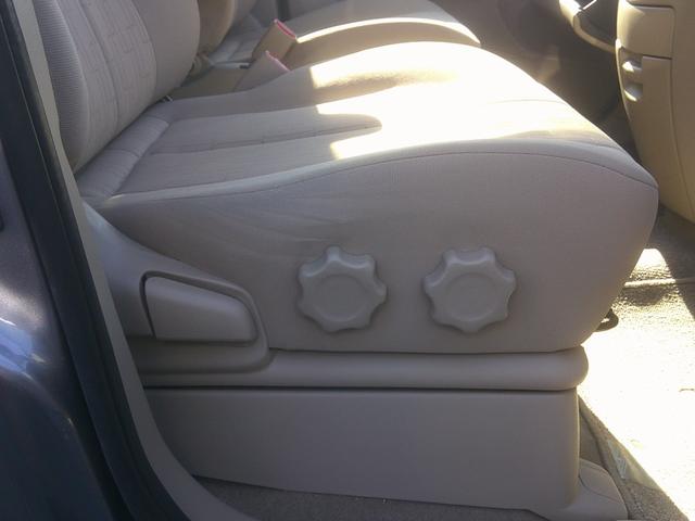 MPV スポーツ ワンオーナー 純正フルエアロ キセノンヘッドライト 両側パワースライドドア 純正電動コーナーポール ルーフスポイラー 電動格納ドアミラー キーレスキー フォグランプ 純正16インチアルミホイール(72枚目)