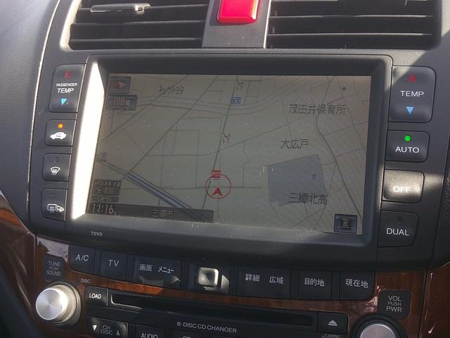 インスパイア ３０ＴＬ　純正フルエアロ　ダウンサス　社外１８インチアルミホイール　ブラックレザーパワーシート　ＨＤＤインターナビゲーション　バックカメラ　ＥＴＣ　ＩＨＣＣ　スアートキー＆キーレススタート　ＨＩＤ　Ｔスポイラー（8枚目）