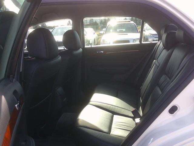 インスパイア ３０ＴＬ　純正フルエアロ　ダウンサス　社外１８インチアルミホイール　ブラックレザーパワーシート　ＨＤＤインターナビゲーション　バックカメラ　ＥＴＣ　ＩＨＣＣ　スアートキー＆キーレススタート　ＨＩＤ　Ｔスポイラー（31枚目）