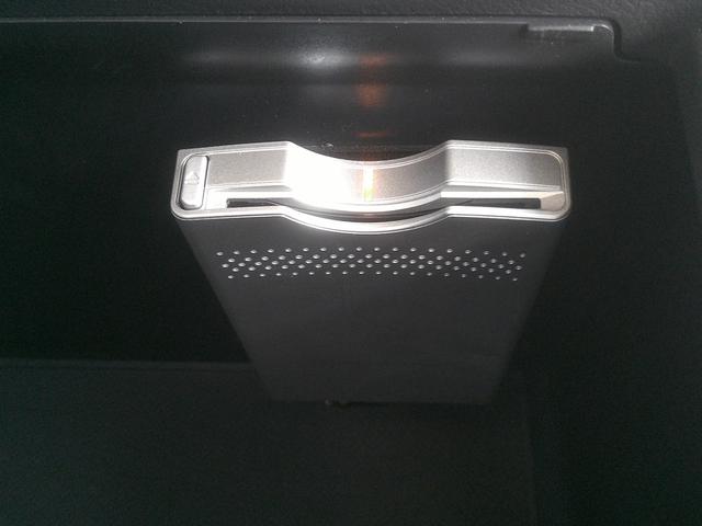 インスパイア ３０ＴＬ　純正フルエアロ　ダウンサス　社外１８インチアルミホイール　ブラックレザーパワーシート　ＨＤＤインターナビゲーション　バックカメラ　ＥＴＣ　ＩＨＣＣ　スアートキー＆キーレススタート　ＨＩＤ　Ｔスポイラー（51枚目）