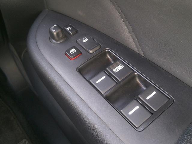 インスパイア ３０ＴＬ　純正フルエアロ　ダウンサス　社外１８インチアルミホイール　ブラックレザーパワーシート　ＨＤＤインターナビゲーション　バックカメラ　ＥＴＣ　ＩＨＣＣ　スアートキー＆キーレススタート　ＨＩＤ　Ｔスポイラー（53枚目）