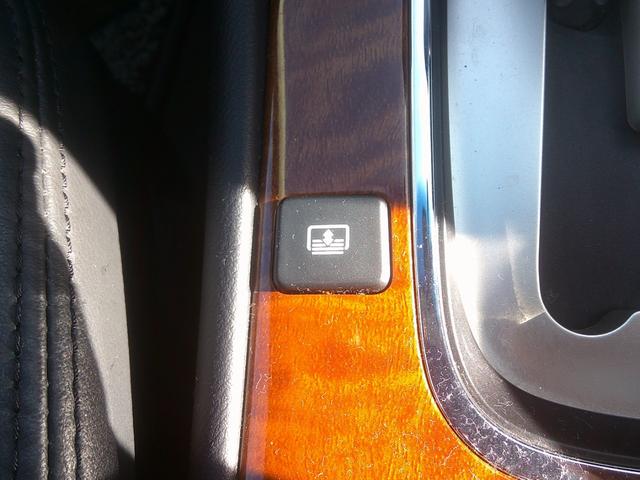 インスパイア ３０ＴＬ　純正フルエアロ　ダウンサス　社外１８インチアルミホイール　ブラックレザーパワーシート　ＨＤＤインターナビゲーション　バックカメラ　ＥＴＣ　ＩＨＣＣ　スアートキー＆キーレススタート　ＨＩＤ　Ｔスポイラー（73枚目）