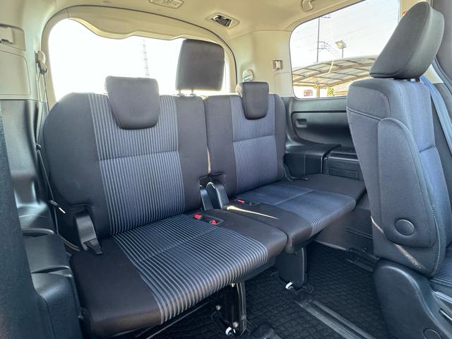 ヴォクシー ＺＳ　煌　ワンオーナー　純正フルエアロ　純正９インチＳＤナビ　バックカメラ　フルセグＴＶ　純正後席フリップダウンモニター　スマートキー＆ＰＵＳＨスタート　両側パワースライドドア　ニーＳＲＳ　純正１６インチＡＷ（10枚目）