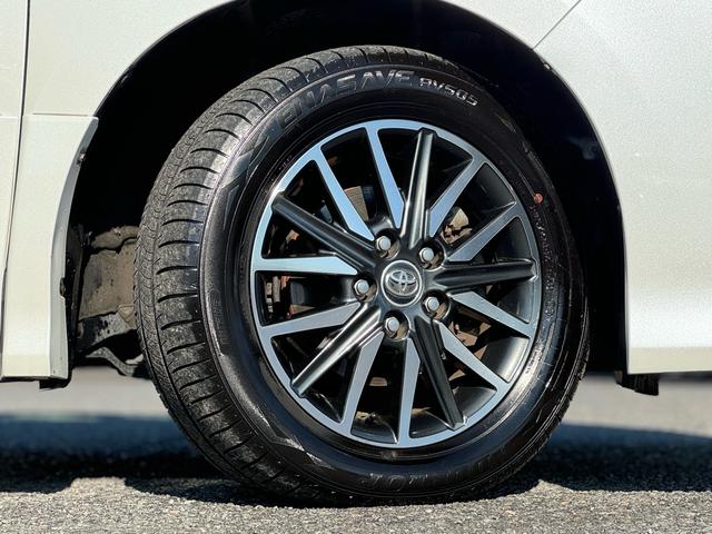 ヴォクシー ＺＳ　煌　ワンオーナー　純正フルエアロ　純正９インチＳＤナビ　バックカメラ　フルセグＴＶ　純正後席フリップダウンモニター　スマートキー＆ＰＵＳＨスタート　両側パワースライドドア　ニーＳＲＳ　純正１６インチＡＷ（20枚目）