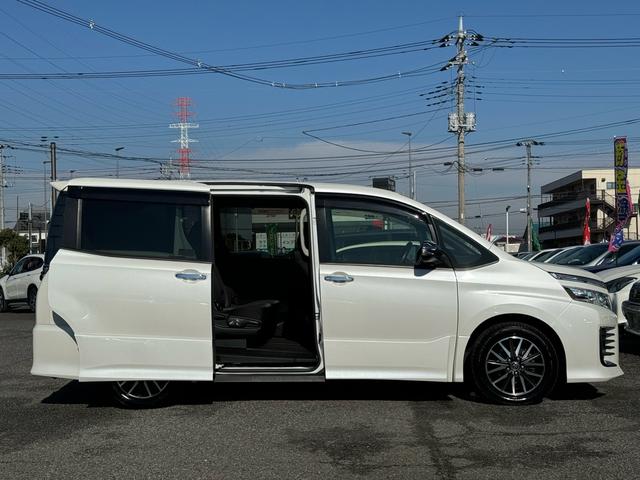 ヴォクシー ＺＳ　煌　ワンオーナー　純正フルエアロ　純正９インチＳＤナビ　バックカメラ　フルセグＴＶ　純正後席フリップダウンモニター　スマートキー＆ＰＵＳＨスタート　両側パワースライドドア　ニーＳＲＳ　純正１６インチＡＷ（24枚目）