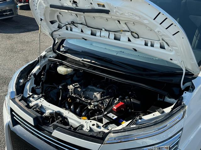 ヴォクシー ＺＳ　煌　ワンオーナー　純正フルエアロ　純正９インチＳＤナビ　バックカメラ　フルセグＴＶ　純正後席フリップダウンモニター　スマートキー＆ＰＵＳＨスタート　両側パワースライドドア　ニーＳＲＳ　純正１６インチＡＷ（33枚目）