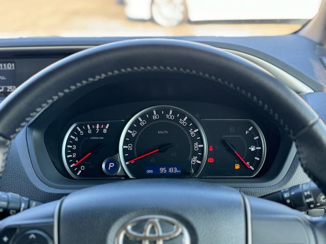 ヴォクシー ＺＳ　煌　ワンオーナー　純正フルエアロ　純正９インチＳＤナビ　バックカメラ　フルセグＴＶ　純正後席フリップダウンモニター　スマートキー＆ＰＵＳＨスタート　両側パワースライドドア　ニーＳＲＳ　純正１６インチＡＷ（63枚目）