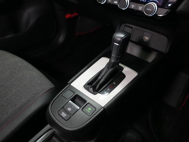 フィット e:HEVホーム 20周年特別仕様車 カーサ 無限フルエアロ 純正9型メモリナビ フルセグTV バックカメラ ハーフレザーシート ビルトインETC 純正16AW LED ソナーセンサー レーダークルーズ LKA AHB 衝突軽減 スマートキー(14枚目)