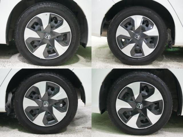 フィットハイブリッド F 衝突軽減ブレーキ レーダークルーズ レーンキープアシスト 社外メモリナビ スマートキー DVDビデオ再生 プッシュスタート ETC ドライブレコーダー ウインカーミラー WSRS ABS(5枚目)