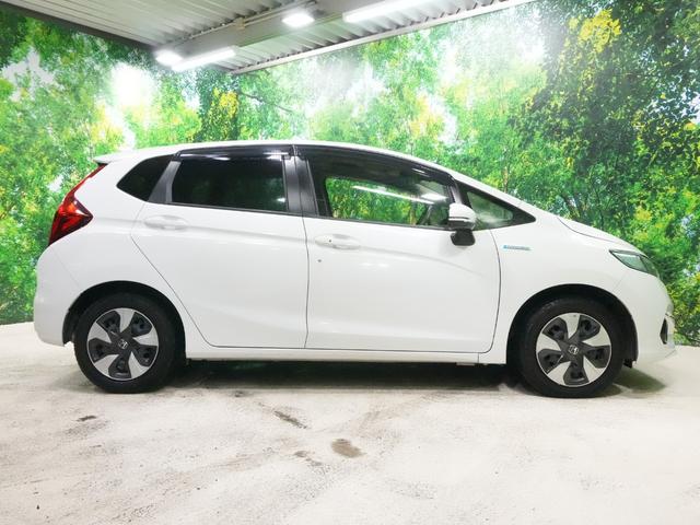 フィットハイブリッド F 衝突軽減ブレーキ レーダークルーズ レーンキープアシスト 社外メモリナビ スマートキー DVDビデオ再生 プッシュスタート ETC ドライブレコーダー ウインカーミラー WSRS ABS(30枚目)