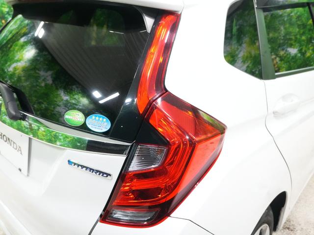 フィットハイブリッド F 衝突軽減ブレーキ レーダークルーズ レーンキープアシスト 社外メモリナビ スマートキー DVDビデオ再生 プッシュスタート ETC ドライブレコーダー ウインカーミラー WSRS ABS(52枚目)