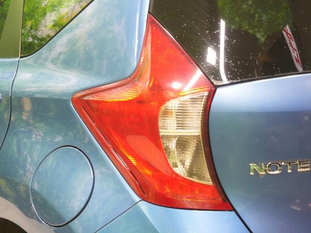 ノート X DIG-S エマージェンシーブレーキパッケージ 純正SDナビ ワンセグTV レーンキープアシスト アラウンドビュー インテリジェントキー ETC エマージェンシーブレーキ プッシュスタート 電動格納ミラー WSRS ABS 禁煙車(47枚目)