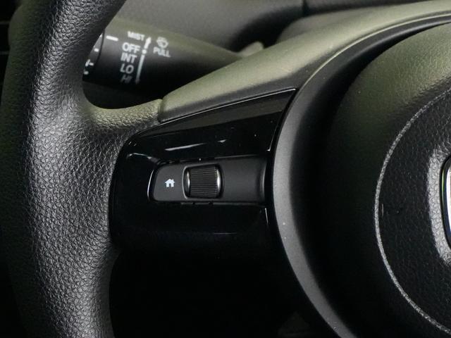 フィット ベーシック　ホンダセンシング　社外メモリナビ　レーダークルーズ　レーンキープアシスト　バックカメラ　ソナーセンサー　ウインカーミラー　スマートキー　プッシュスタート　ＥＴＣ　電動格納ミラー　ＷＳＲＳ　ＡＢＳ（13枚目）