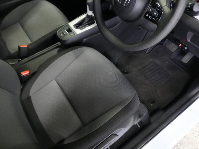 フィット ベーシック　ホンダセンシング　社外メモリナビ　レーダークルーズ　レーンキープアシスト　バックカメラ　ソナーセンサー　ウインカーミラー　スマートキー　プッシュスタート　ＥＴＣ　電動格納ミラー　ＷＳＲＳ　ＡＢＳ（35枚目）