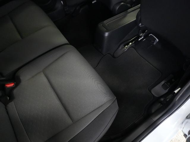 フィット ベーシック　ホンダセンシング　社外メモリナビ　レーダークルーズ　レーンキープアシスト　バックカメラ　ソナーセンサー　ウインカーミラー　スマートキー　プッシュスタート　ＥＴＣ　電動格納ミラー　ＷＳＲＳ　ＡＢＳ（43枚目）