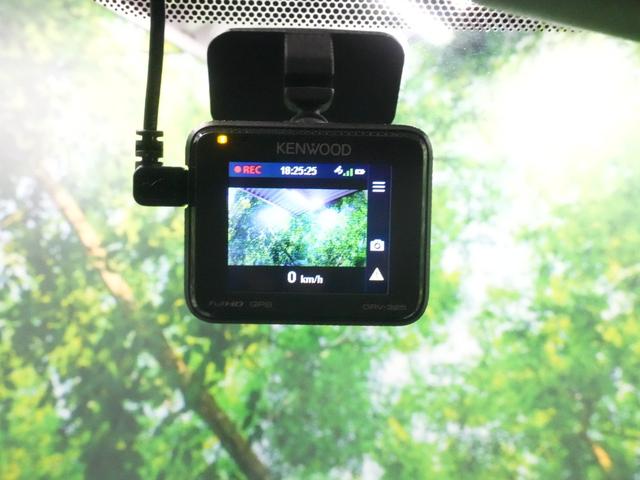 アクア Ｇブラックソフトレザーセレクション　純正９型ＳＤナビ　フルセグＴＶ　クルーズコントロール　スマートキー２個　ドライブレコーダー　バックカメラ　黒革シート　ウインカーミラー　ビルトインＥＴＣ　ＬＥＤライト　ＷＳＲＳ　ＡＢＳ（18枚目）