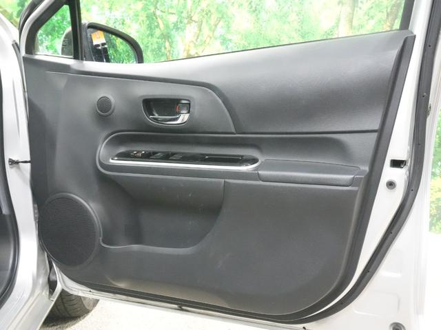 アクア Ｇブラックソフトレザーセレクション　純正９型ＳＤナビ　フルセグＴＶ　クルーズコントロール　スマートキー２個　ドライブレコーダー　バックカメラ　黒革シート　ウインカーミラー　ビルトインＥＴＣ　ＬＥＤライト　ＷＳＲＳ　ＡＢＳ（31枚目）